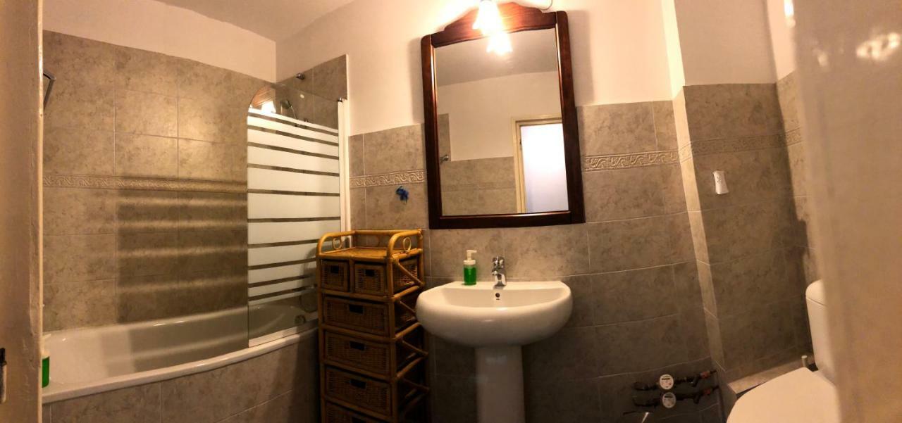 Green Apartment With Terrace 12 Bucharest Luaran gambar