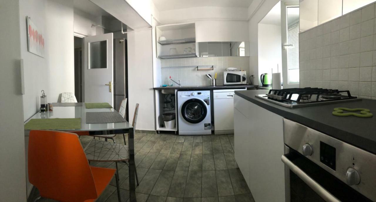 Green Apartment With Terrace 12 Bucharest Luaran gambar