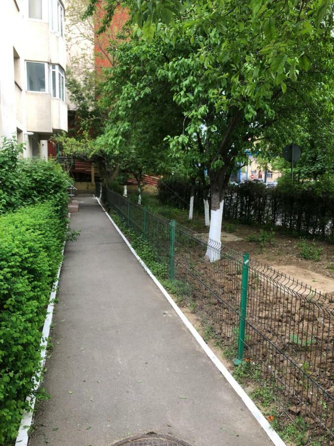 Green Apartment With Terrace 12 Bucharest Luaran gambar